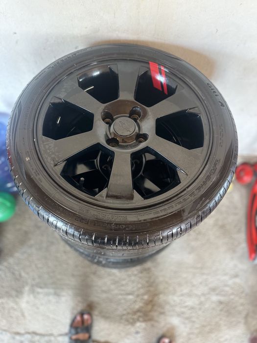 Gentra diska balon R17 4x114 redlain