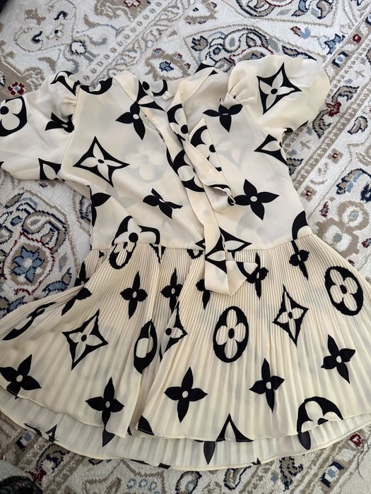 Продам детские вещи