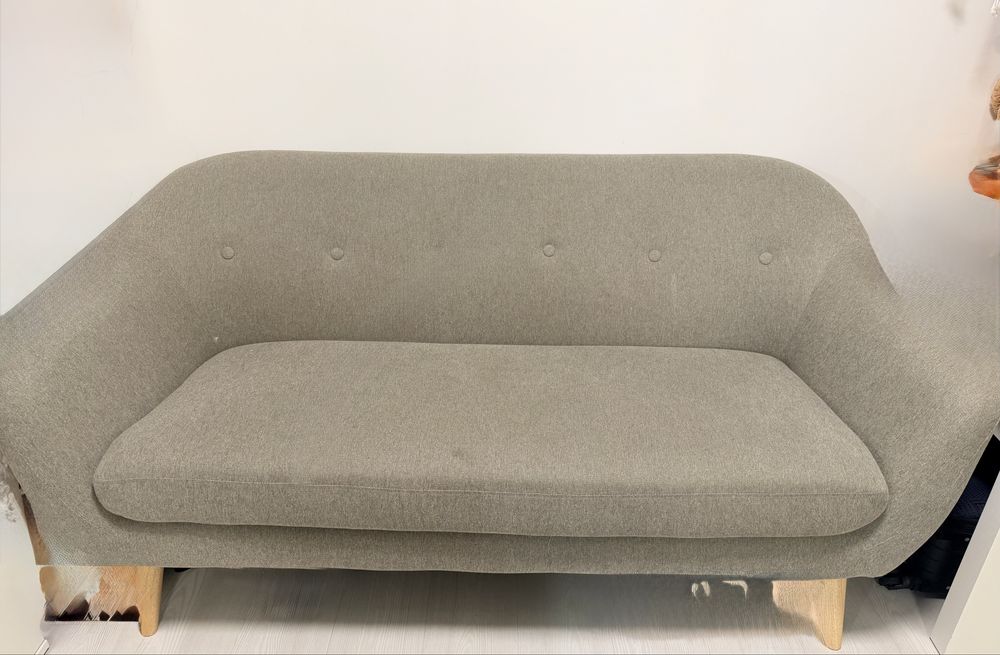 Диван  Jysk 2,5 местен