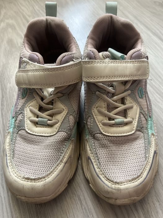 Аяқ киім 35-33-32р тегін