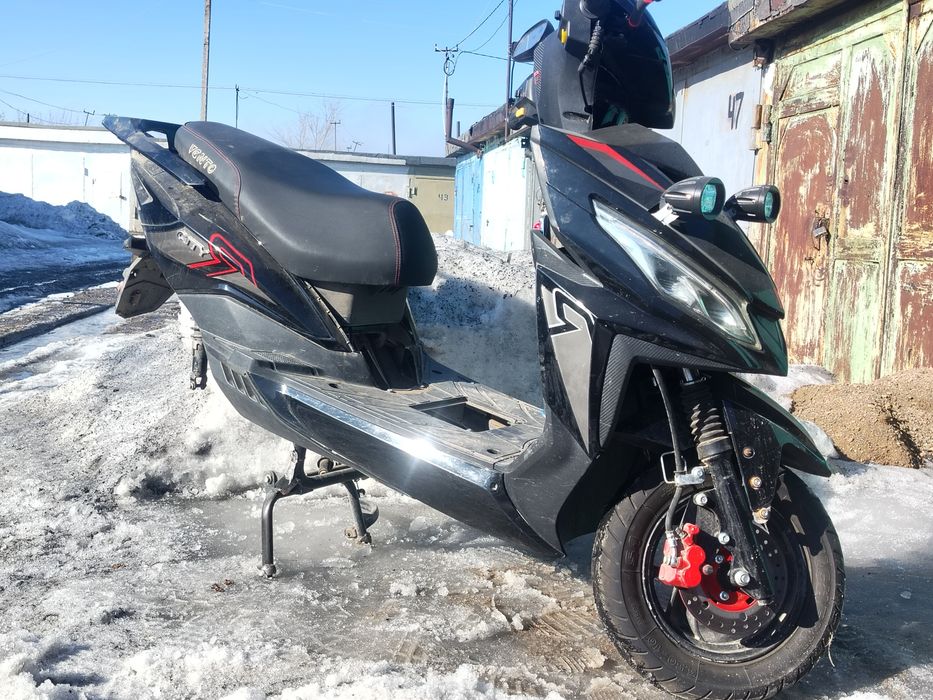Скутер 150 Венто