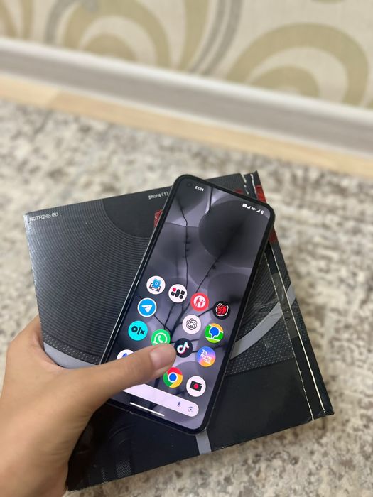 Nothihg Phone 1 128 GB 110000