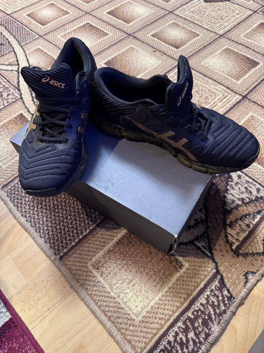 Кроссовки Asics новые оригинал