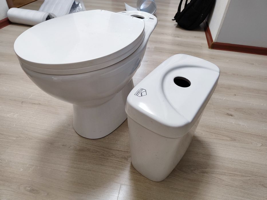 Унитаз б/у в отличном состоянии