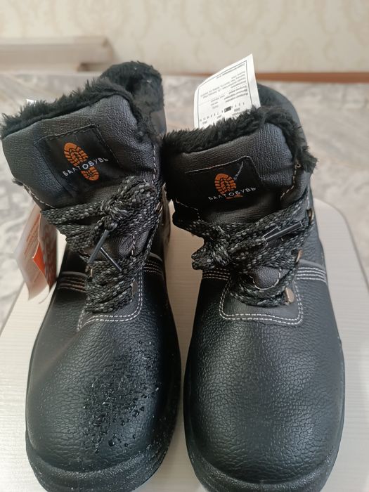 Продам ботинки рабочие