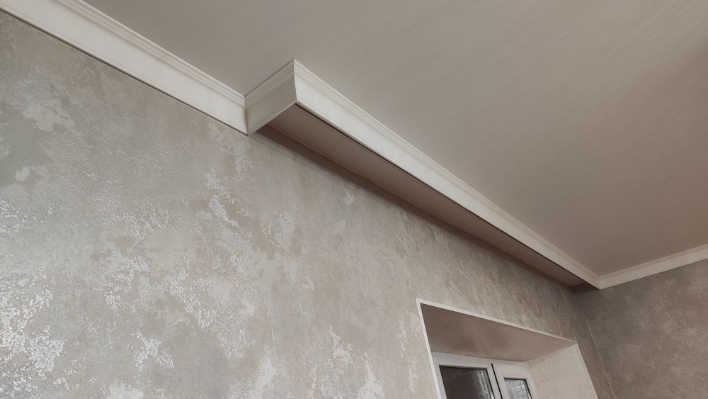 Поклейка обоев ремонт покраска