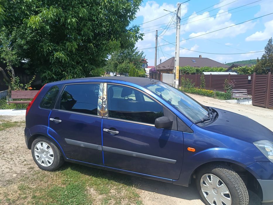 FORD Fiesta 2005 — imagine 2