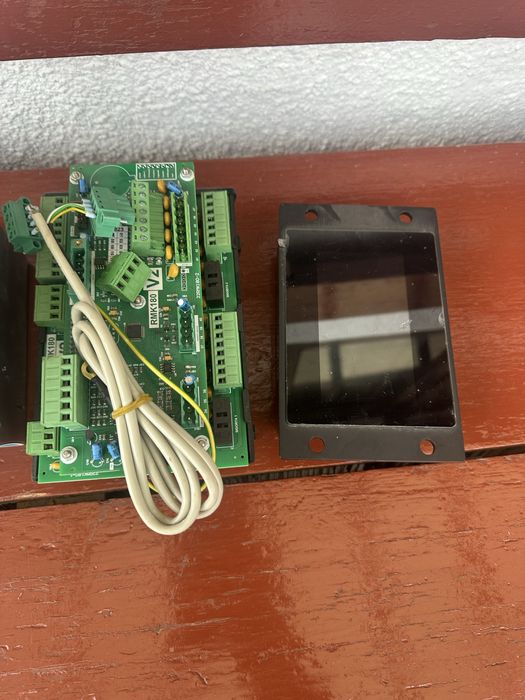 Display Burel + sursă Mean Well 24V + RS485 – sistem automatizare