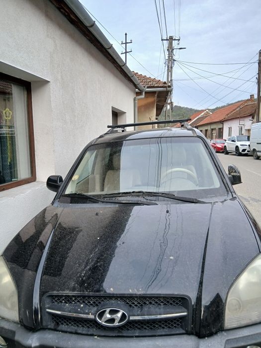 Vand sau schimb hyundai tucson 4×4 .2.diesel