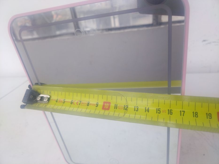 Мини хладилник OLVY с обем 4 литра за козметика, бебешка храна, мляко,