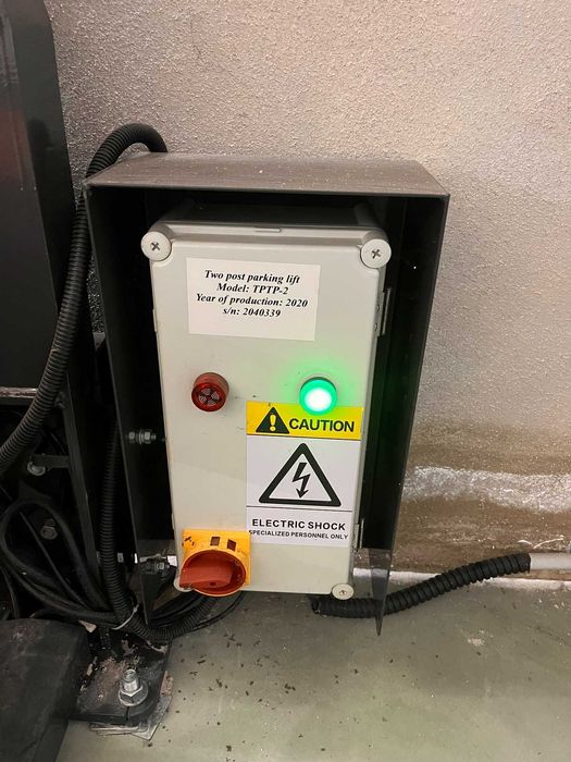 Подемник за два автомобила