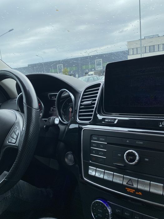 Мерцедес Бенц GLE 3.5D 4 Matic  Нов внос!!!
