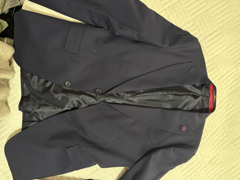 Продается  мужской костюм