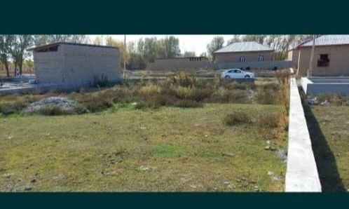 Жомбой Хитойпойонда 6 сотих ер участка сотилади