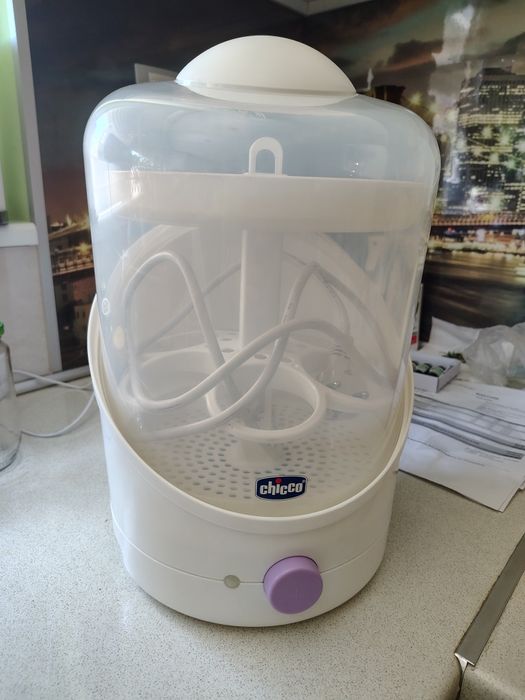 Стерилизатор за бебешки прибори