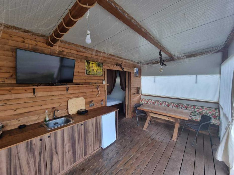 Бунгала Къмпинг ОАЗИС, Лозенец