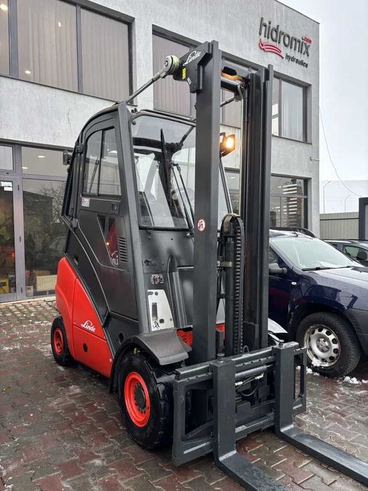 Stivuitor - Motostivuitor Linde H35D-02 CABINĂ An fabricație: 2006