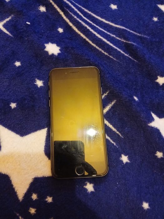 Vînd iphone 8 negru