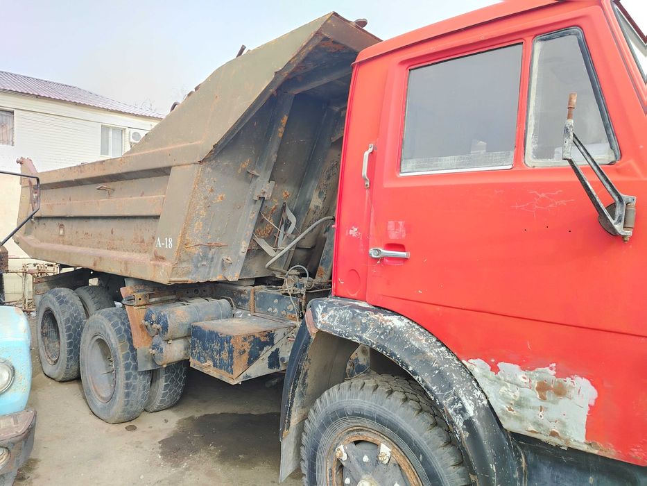 автосамосвал КАМАЗ