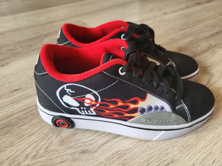 Adidași cu Role Heelys X Hot Wheels marimea 38
