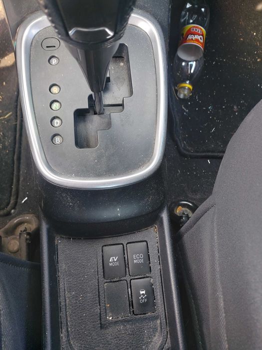 На Части Тойота ярис Toyota yaris 1.5 hybrid