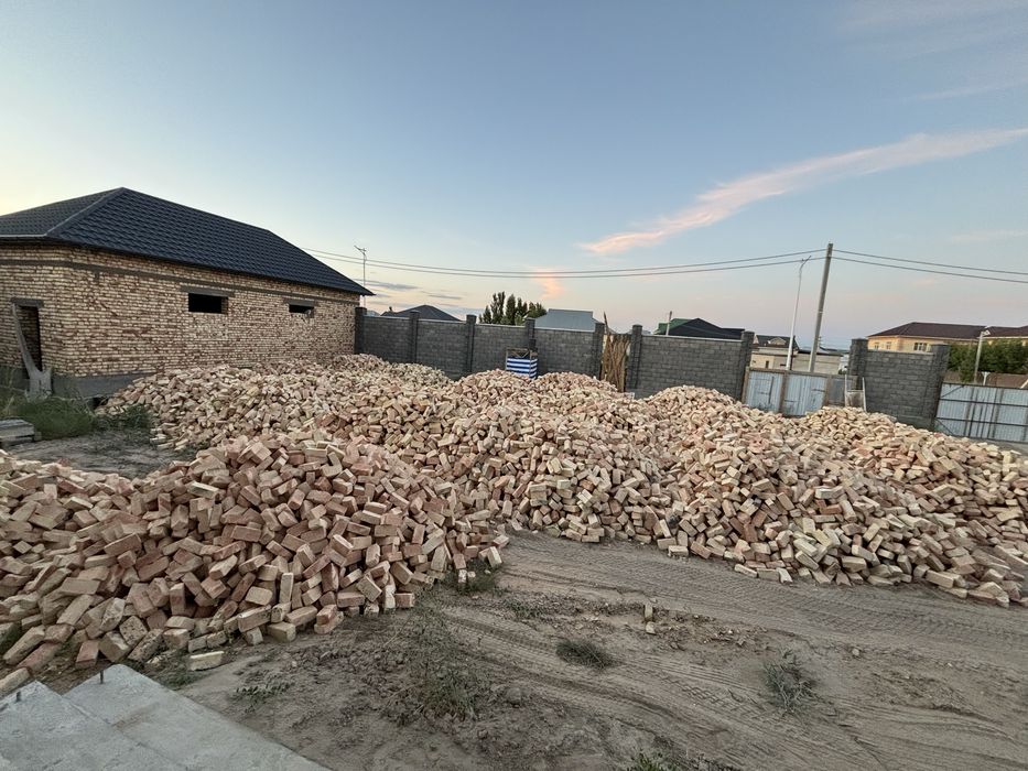 Кирпич 50мын штук