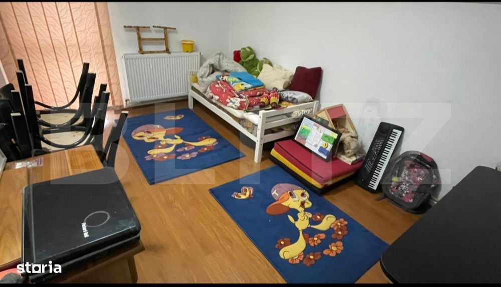 Casa de vanzare sau inchiriere, 7 camere, 315 mp, zona - Sisesti