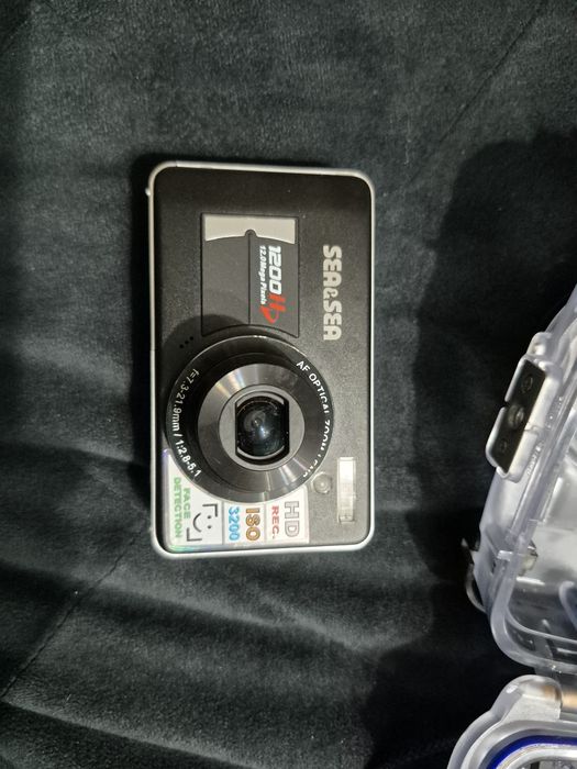 Compact digital scufundari Sea&Sea 1200H