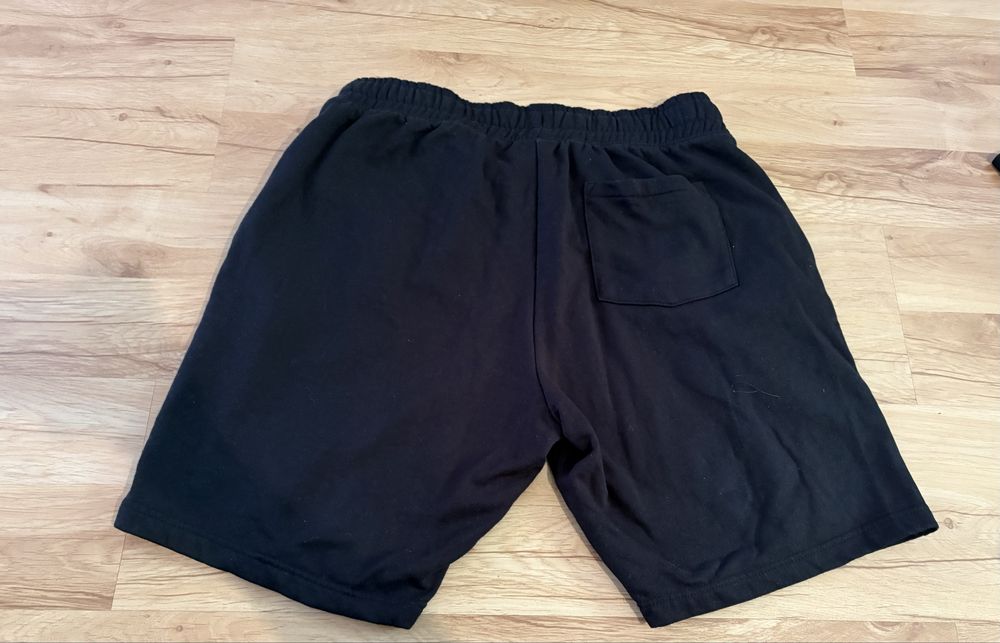 Pantalni scurti barbati .L