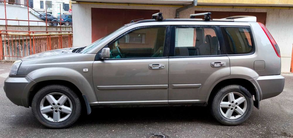Продавам Нисан xtrail 2.2 cdi 4x4, 2004 година