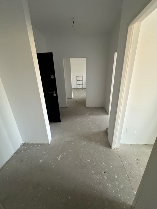 Vând apartament str Retezatului 2