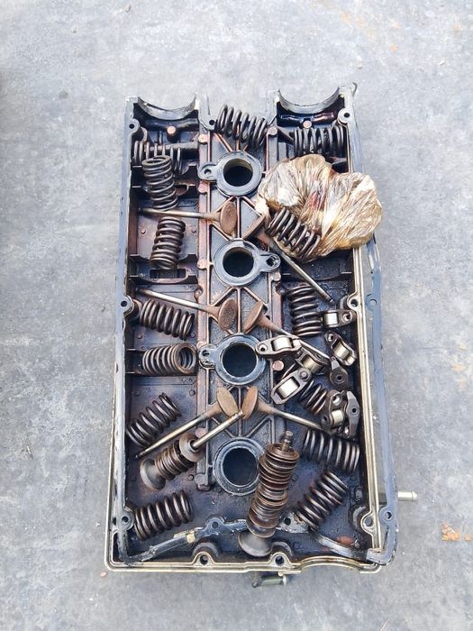 Головка мотора Mitsubishi RVR