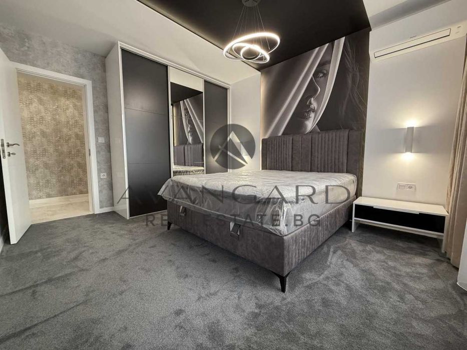 Продава се Тристаен апартамент в Пловдив, Остромила - 118 кв.м за 1865 €/кв.м - Снимка #4