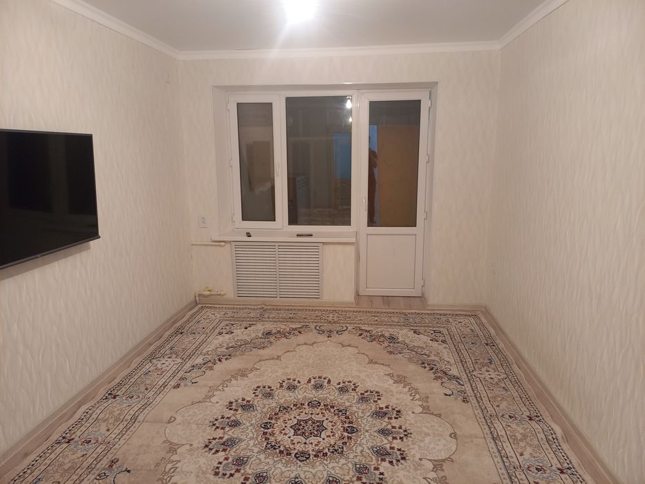 Продам двух комнатную  квартиру