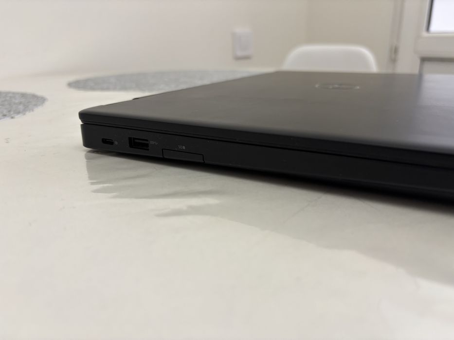 Ноутбук Dell Latitude 5490