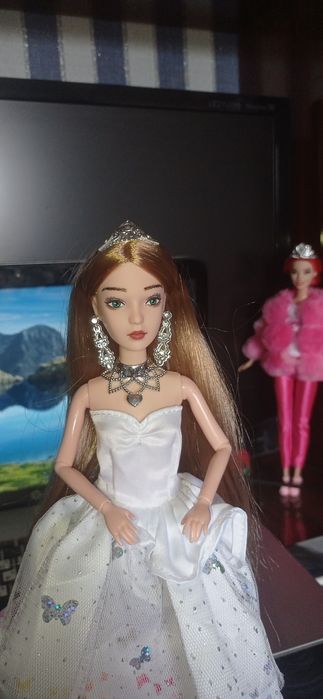 Куклы  барби  разные