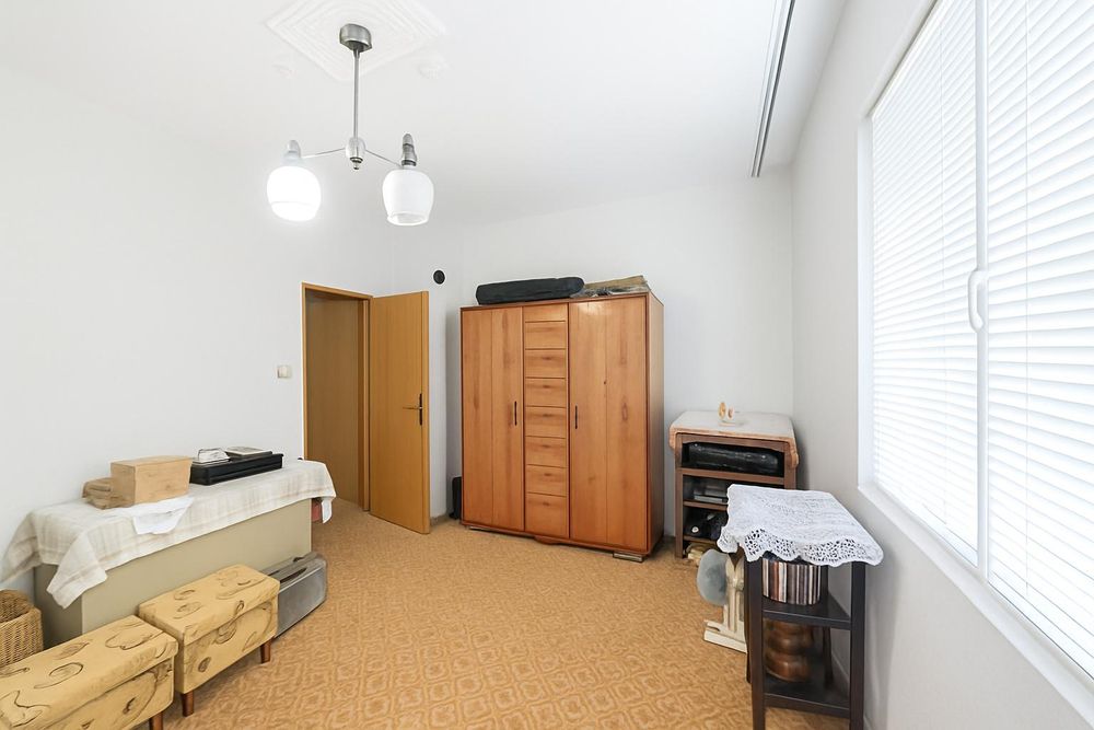 Продава се Тристаен апартамент в Пловдив, Южен - 87 кв.м за 1483 €/кв.м - Снимка #2