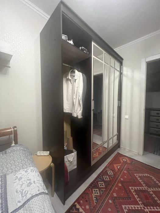 Шкаф срочно продается