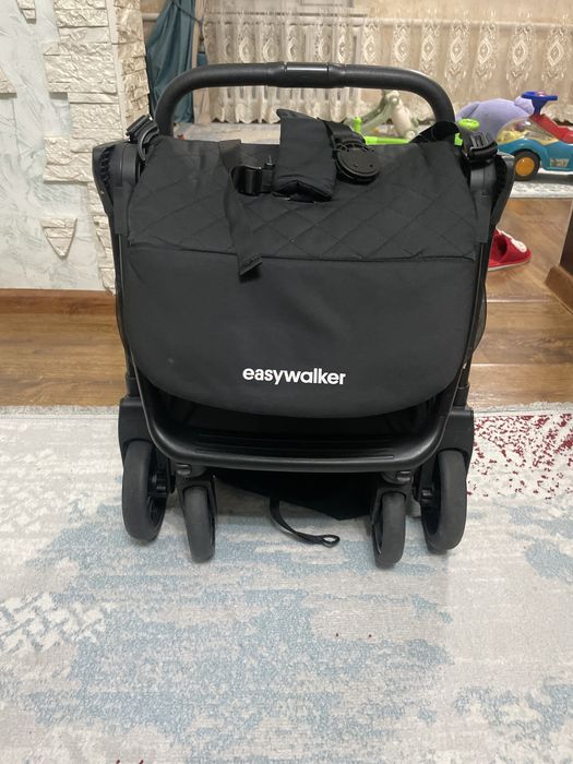 Коляска прогулочная