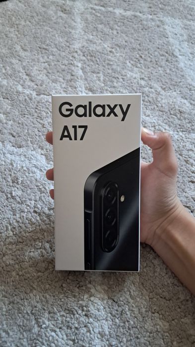 Самсунг а 17 новый,запечатыный 90к