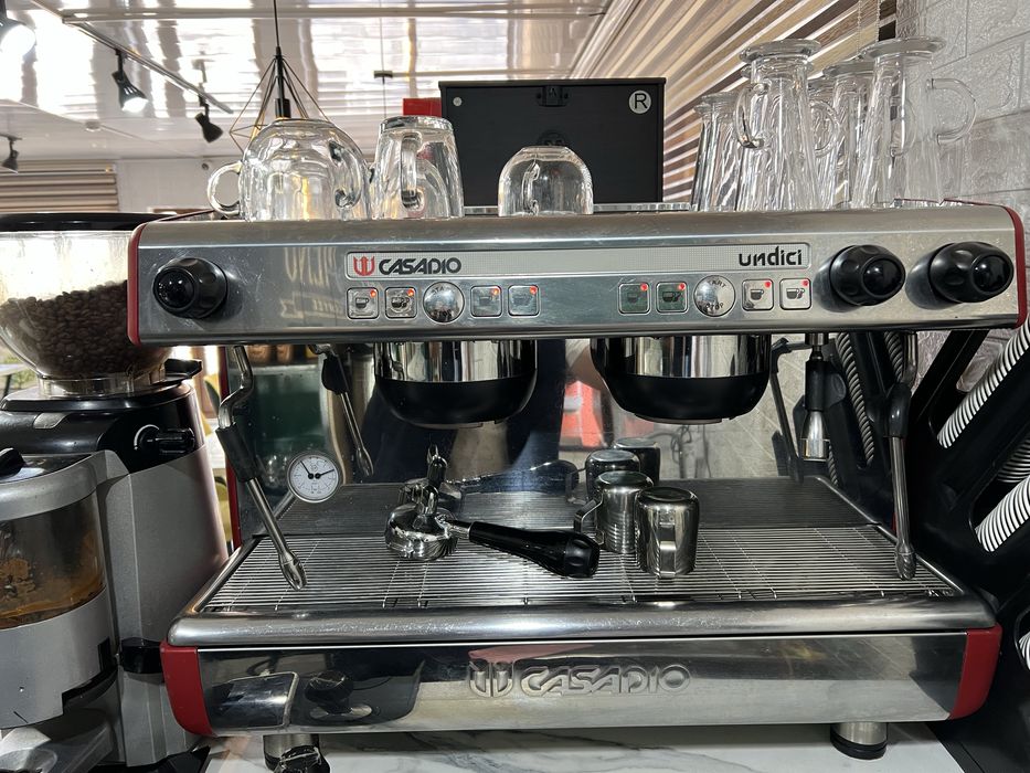 Кофемашина продам