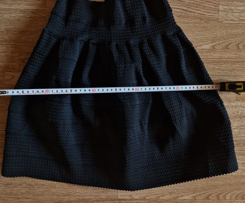 Fustă neagră cu talie elastică