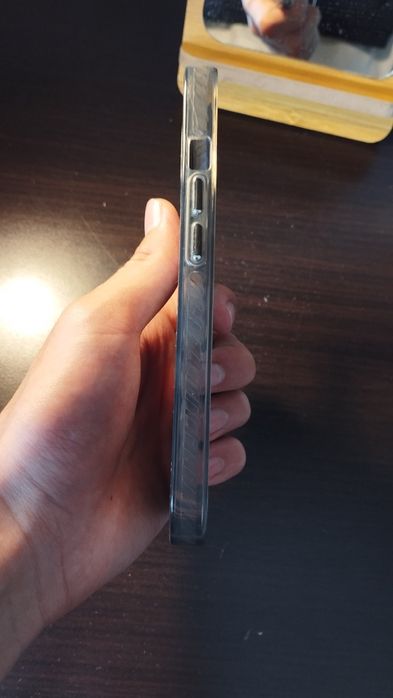 Один чехол стоить 2500 тг.Стильные чехлы Marvel для iPhone 15 / Веном