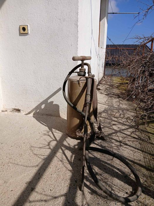 Разни за животни и селскостопанския двор