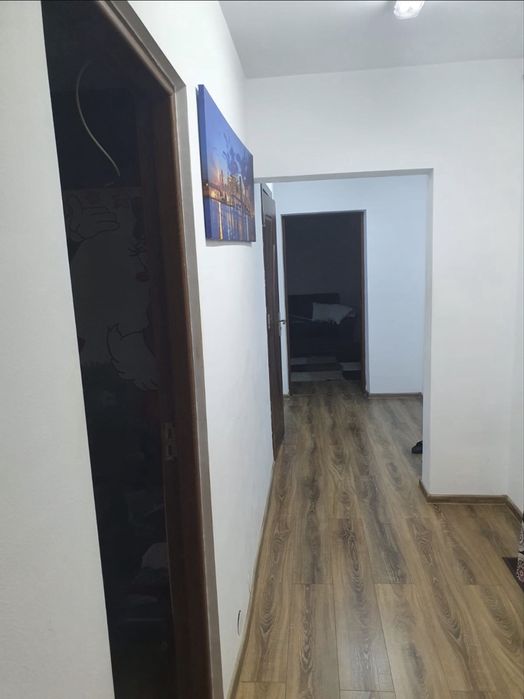 Apartament spatios 4 camere Micălaca - zona Miorița