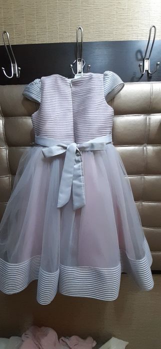 Продам детские платья