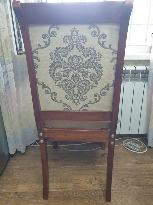 Продам стулья Румынские