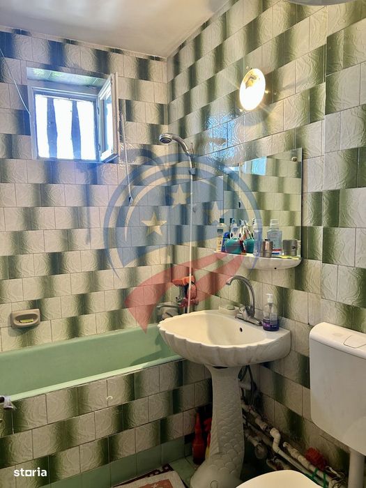 Apartament 2 camere semidecomandat | Semicentral | Etaj 3 | Mobilat și