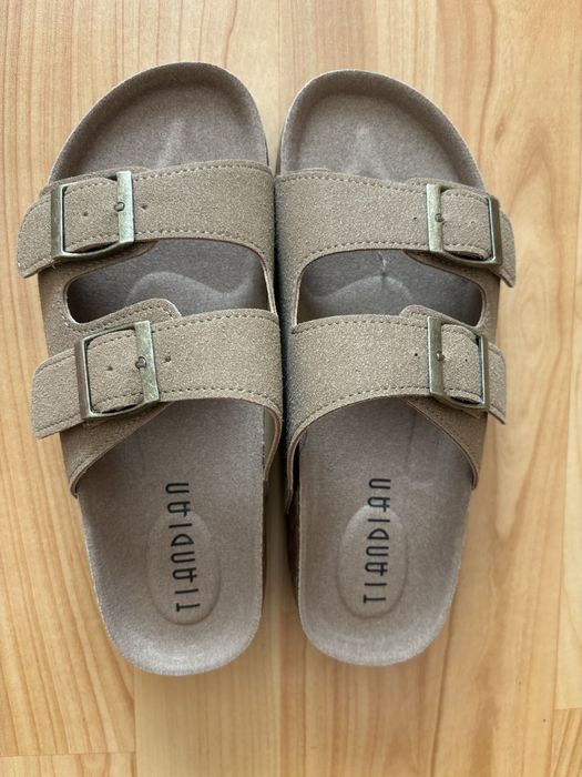 Женская новая обувь