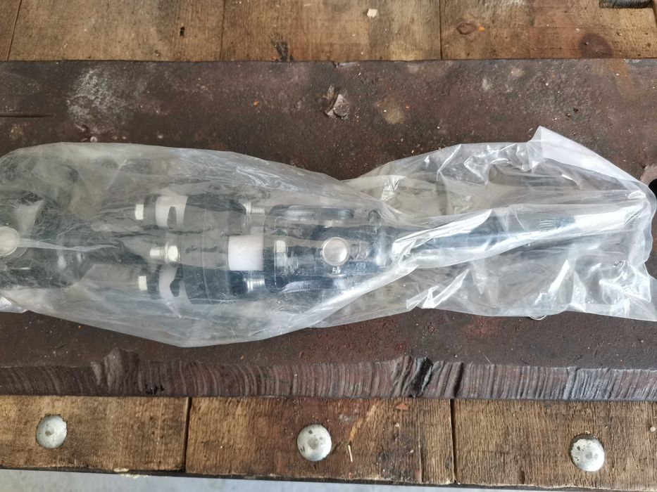 Кормилен прът за сузуки гранд витара 2004г